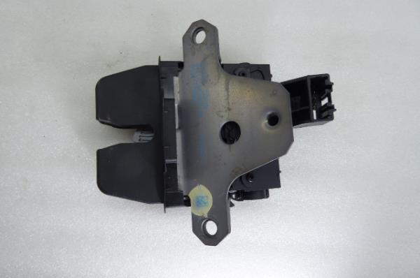 Serratura / chiusura baule FORD Kuga I Imagem-1