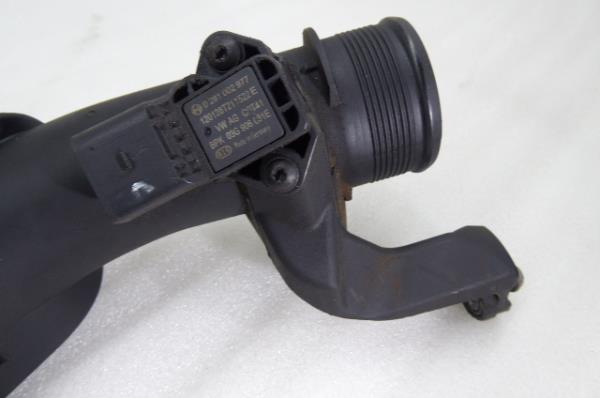 Tubo do intercooler VOLKSWAGEN Golf VI (5K1) Imagem-3