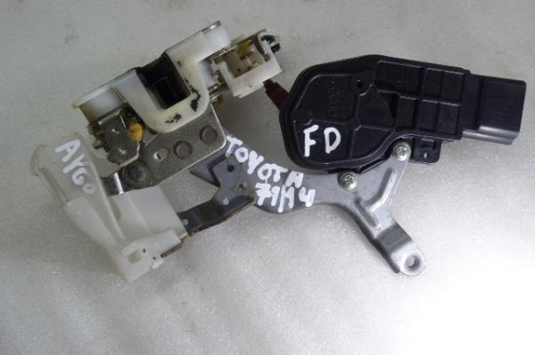 Front Right Door Lock TOYOTA Aygo (_B1_) Imagem-3