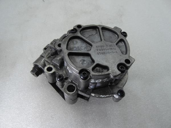 Dépressuriseur de freins / pompe à vide MITSUBISHI Canter (FB7, FB8, FE7, FE8) VII