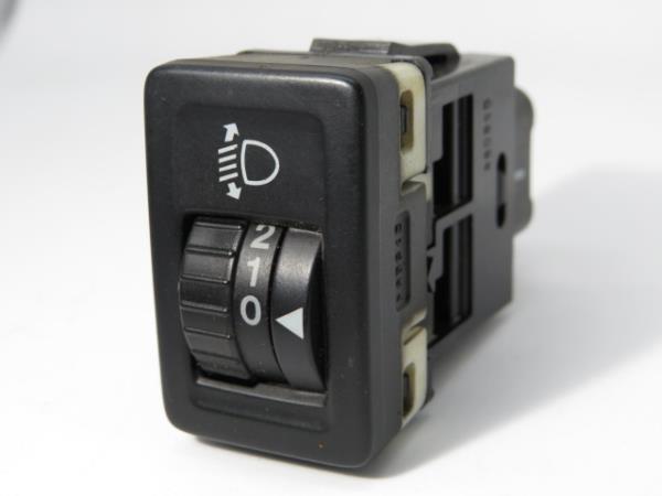 Botão / interruptor electromecânico / relé SUZUKI Swift III (MZ, EZ)