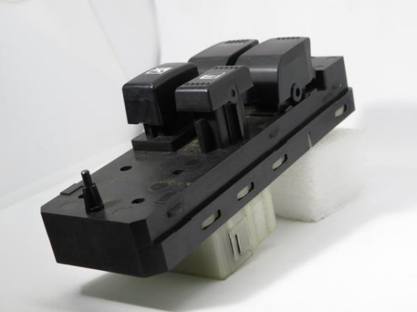 Comando / botão / interruptor vidros frente esquerdo SUZUKI Swift III (MZ, EZ) Imagem-1