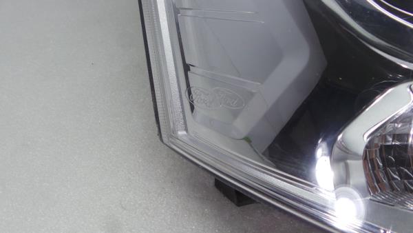 Ótica / farol direita FORD Transit Kombi Imagem-2