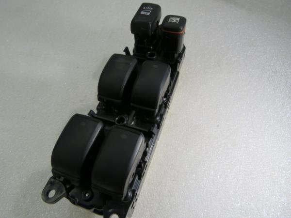 Comando / botão / interruptor vidros frente esquerdo LEXUS IS II (GSE2_, ALE2_, USE2_)