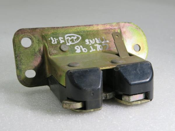 Serrure / verrou coffre MITSUBISHI Colt Van (Z3_V)