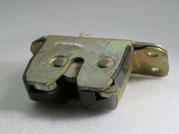 Serrure / verrou coffre MITSUBISHI Colt Van (Z3_V) Imagem-1