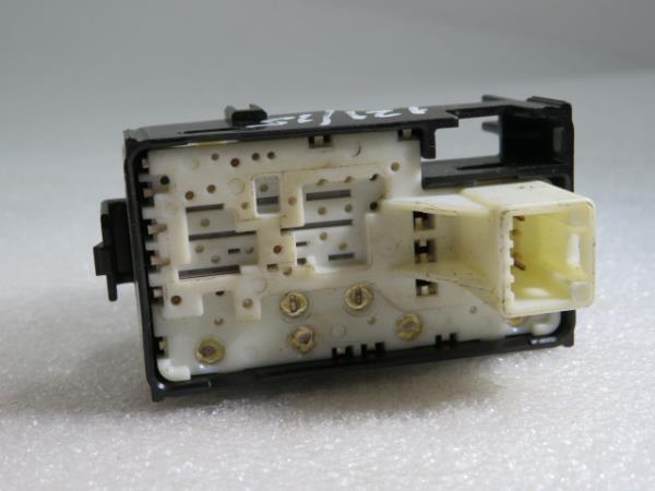 Commande / interrupteur lève-vitre Arrière Droite LEXUS CT (ZWA10_) Imagem-3