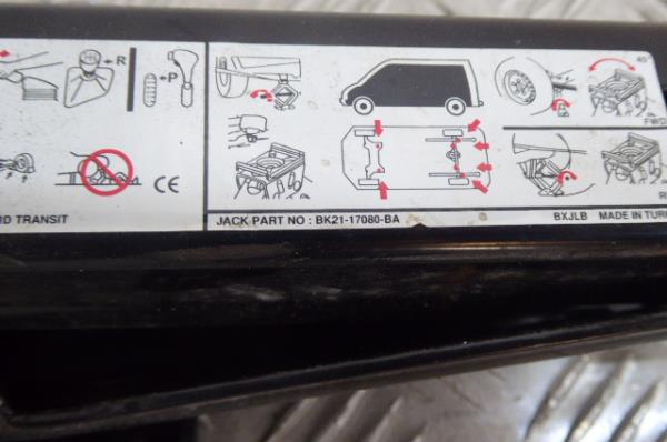 Conjunto / kit Ferramenta FORD Transit Kombi Imagem-2