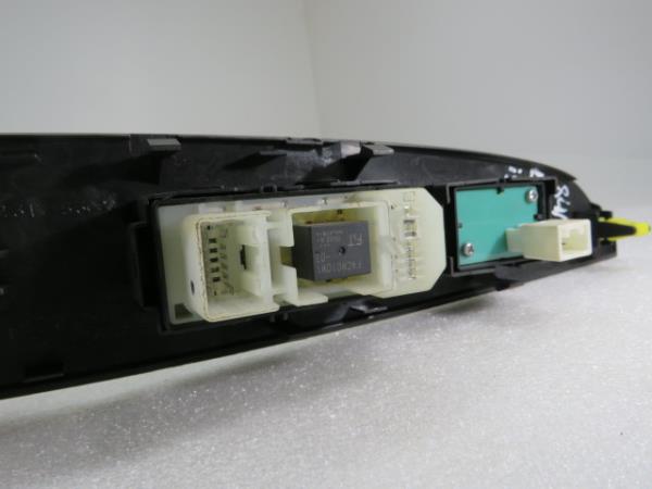 Comando / botão / interruptor vidros frente direito LEXUS IS II (GSE2_, ALE2_, USE2_) Imagem-2