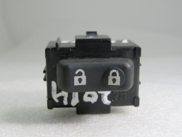 Botão / interruptor electromecânico / relé LEXUS CT (ZWA10_)