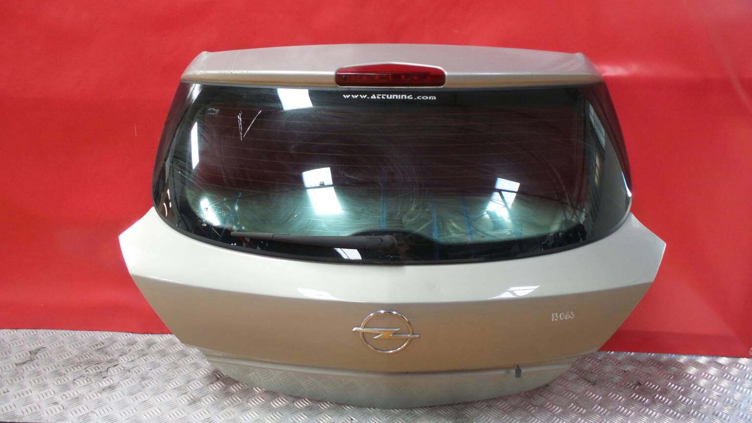 Tailgate / Trunk lid OPEL Astra H GTC (L08)