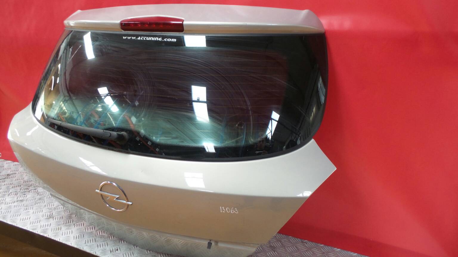 Tailgate / Trunk lid OPEL Astra H GTC (L08) Imagem-3