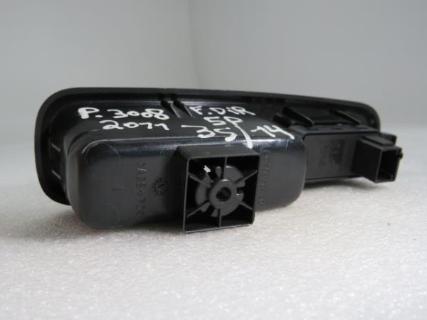 Mando / interruptor elevalunas delantero derecho PEUGEOT 3008 I (0U_) Imagem-2