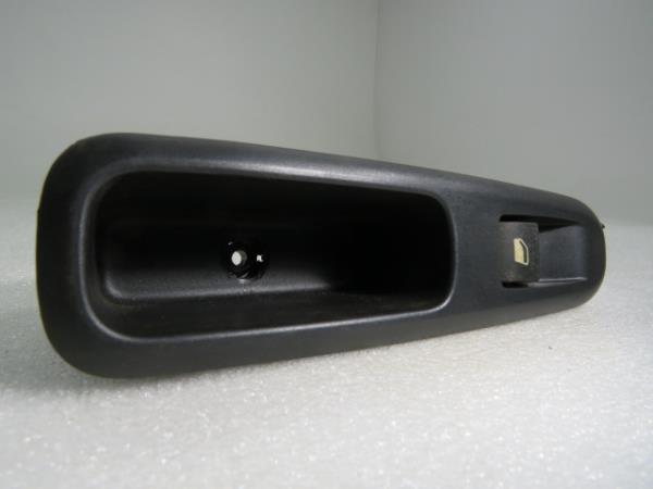 Mando / interruptor elevalunas trasero derecho PEUGEOT 3008 I (0U_)