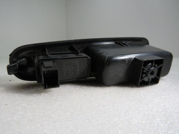 Mando / interruptor elevalunas trasero derecho PEUGEOT 3008 I (0U_) Imagem-3