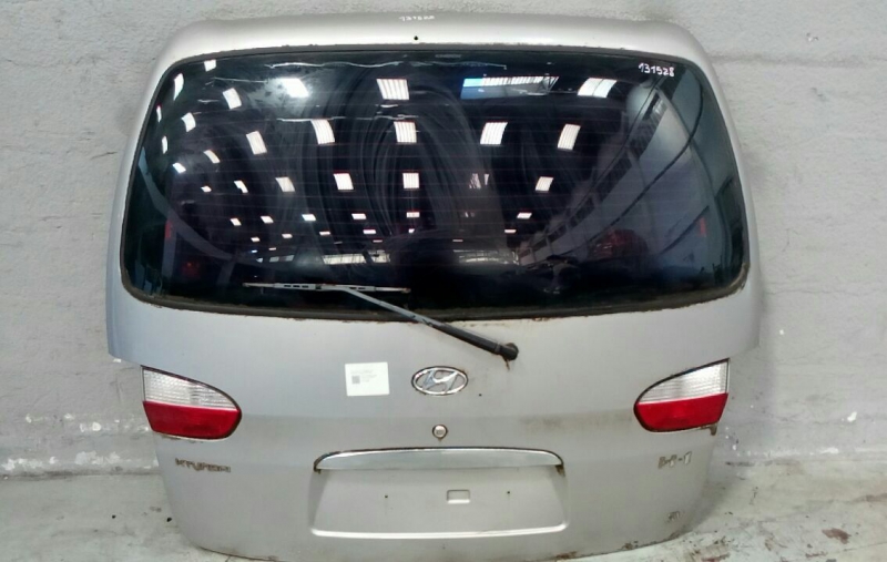Hayon / Coffre HYUNDAI H-1 / Starex (A1)
