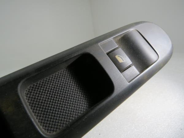 Mando / interruptor elevalunas delantero derecho PEUGEOT 3008 I (0U_) Imagem-1