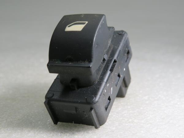 Commande / interrupteur lève-vitre Arrière gauche PEUGEOT 3008 I (0U_)