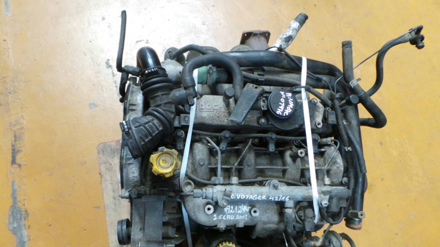 Motore completo CHRYSLER Voyager IV (RG, RS) Imagem-1