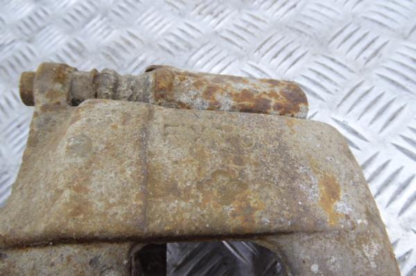 Étrier de frein arrière gauche MITSUBISHI Canter (FB7, FB8, FE7, FE8) VII Imagem-4