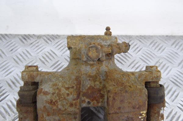 Étrier de frein arrière gauche MITSUBISHI Canter (FB7, FB8, FE7, FE8) VII Imagem-1