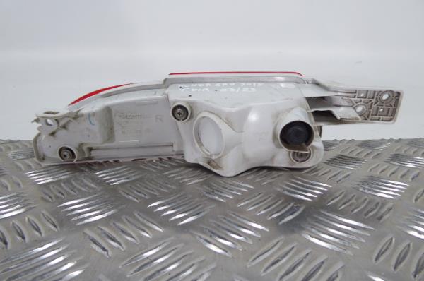 Feu antibrouillard Arrière Droite HONDA CR-V IV (RM_) Imagem-3