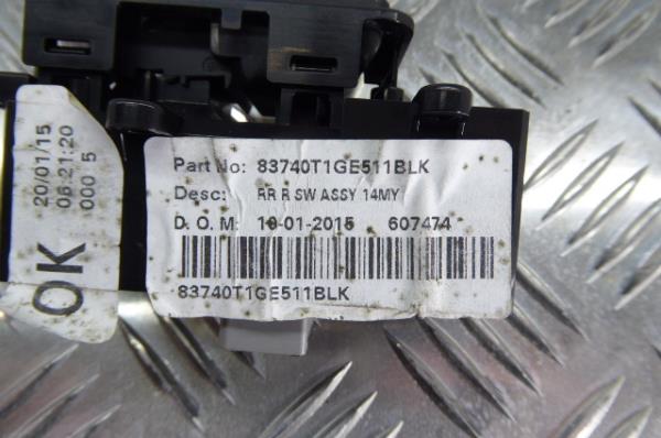 Commande / interrupteur lève-vitre Arrière Droite HONDA CR-V IV (RM_) Imagem-5