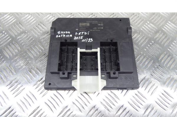 Caixa fusíveis / SAM / BSI SKODA Octavia III Hatchback (5E3)