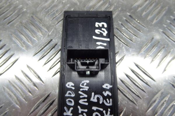 Comando / botão / interruptor vidros frente esquerdo SKODA Octavia III Hatchback (5E3) Imagem-4
