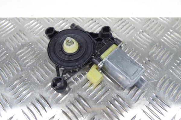 Motor vidro frente esquerdo SKODA Octavia III Hatchback (5E3)