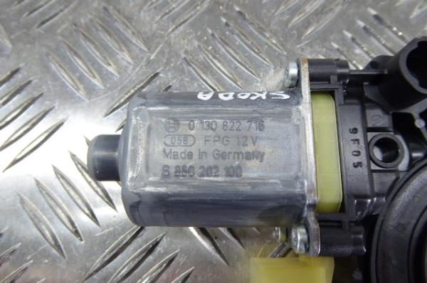 Motor vidro frente direito SKODA Octavia III Hatchback (5E3) Imagem-5