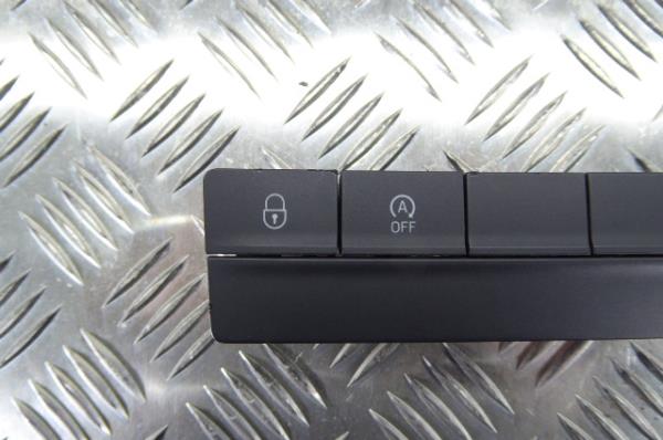 Botão / interruptor electromecânico / relé SKODA Octavia III Hatchback (5E3) Imagem-1