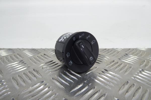 Botão / interruptor de luzes SKODA Octavia III Hatchback (5E3)