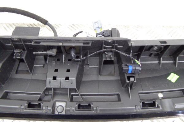 Spoiler / alerón portón trasero PEUGEOT 208 II Imagem-7