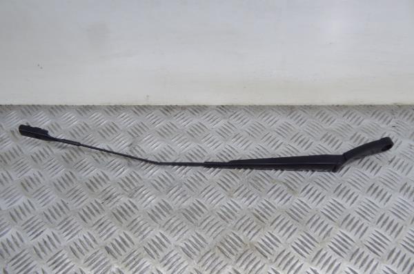 Haste / braço de escova limpa vidros frente direita SKODA Octavia III Hatchback (5E3)