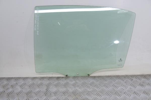 Vidro porta trás esquerdo SKODA Octavia III Hatchback (5E3)