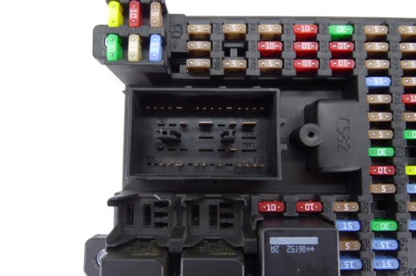 Caja fusibles / SAM / BSI LAND ROVER Discovery III (L319) Imagem-5