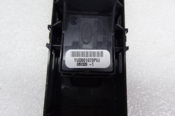 Comando / interruttore alzacristallo anteriore destro LAND ROVER Discovery III (L319) Imagem-4