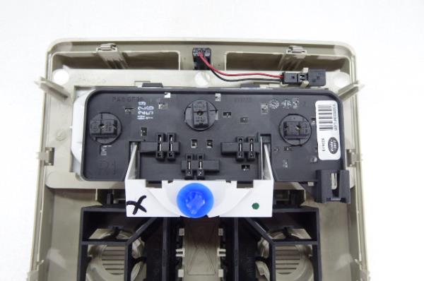 Plafonnier avant LAND ROVER Discovery III (L319) Imagem-3