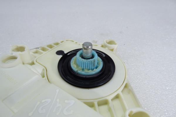 Fensterhebermotor vorne rechts LAND ROVER Discovery III (L319) Imagem-3