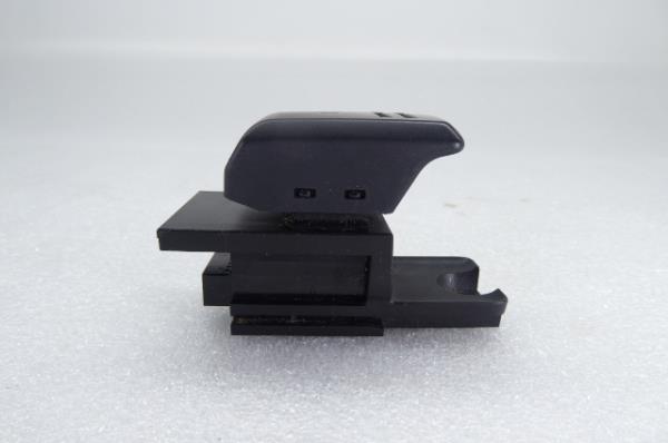 Botón / interruptor electromecánico LAND ROVER Discovery III (L319) Imagem-2