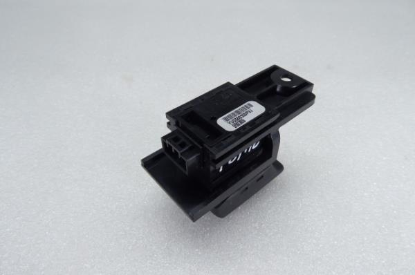 Botón / interruptor electromecánico LAND ROVER Discovery III (L319) Imagem-1