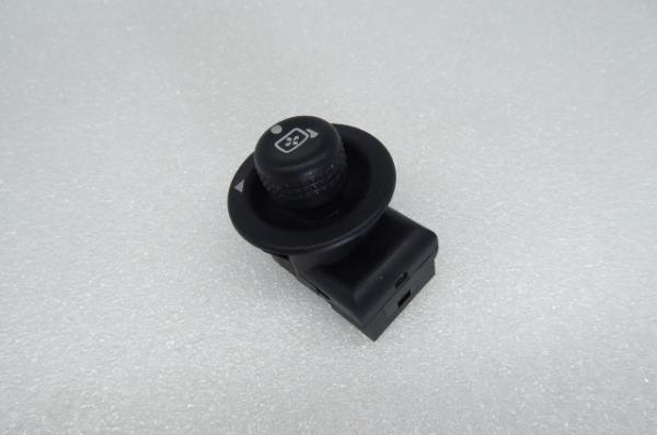 Bouton / interrupteur électromécanique  LAND ROVER Discovery III (L319)