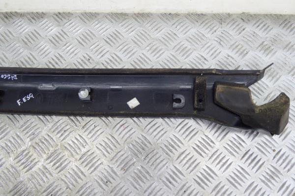 Pièce en plastique générique LAND ROVER Discovery III (L319) Imagem-4