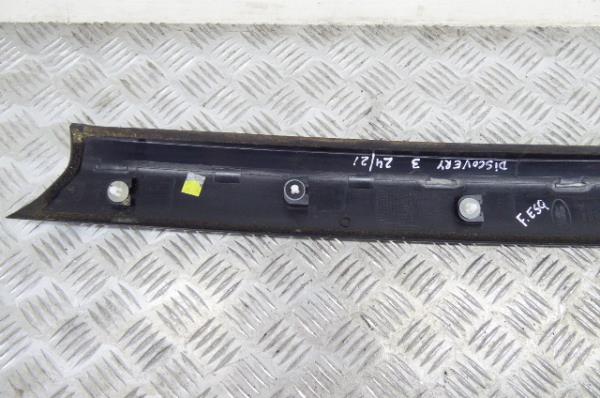 Pièce en plastique générique LAND ROVER Discovery III (L319) Imagem-5