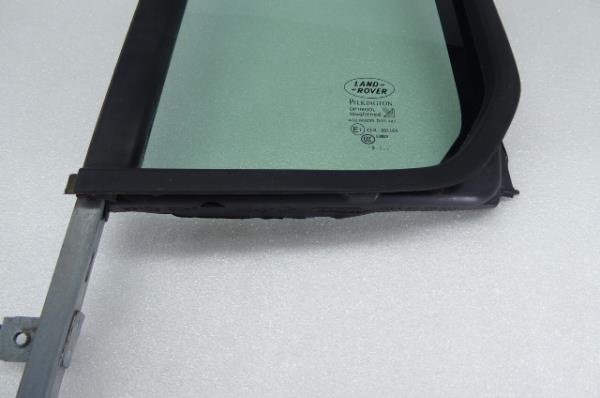 Vitre triangulaire arrière gauche LAND ROVER Discovery III (L319) Imagem-2