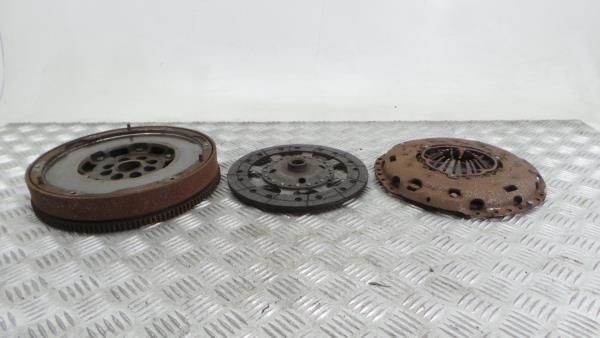 Volante motor PEUGEOT 5008 I (0U_, 0E_) Imagem-2