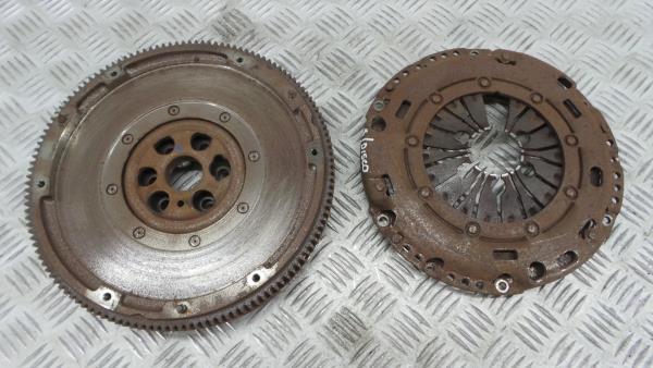 Volante motor VOLKSWAGEN Golf VI (5K1) Imagem-2