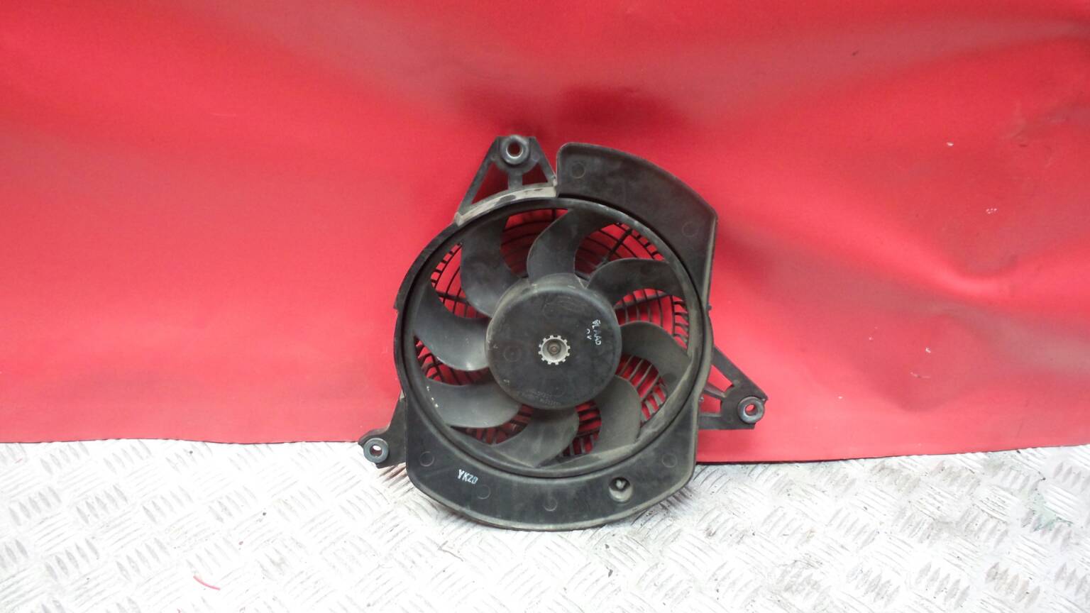 Ventilateur radiateur HYUNDAI H-1 / Starex (A1) Imagem-1