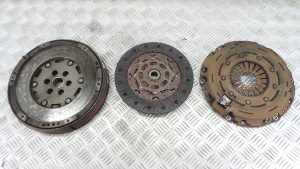 Volante motor PEUGEOT 3008 I (0U_) Imagem-2